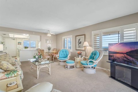 Condominio en alquiler en New Smyrna Beach, Florida, 2 dormitorios, 97.08 m2 № 1564641 - foto 4
