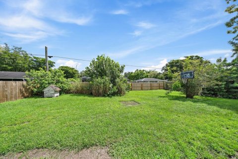 Casa en venta en Sarasota, Florida, 3 dormitorios, 127.65 m2 № 2386586 - foto 28