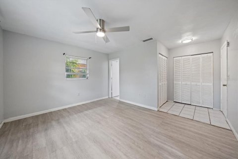 Casa en venta en Sarasota, Florida, 3 dormitorios, 127.65 m2 № 2386586 - foto 17