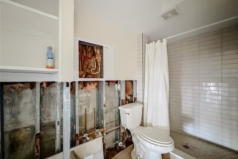 House in Saint Petersburg, Florida 4 bedrooms, 156.08 sq.m. № 2216814 - photo 22