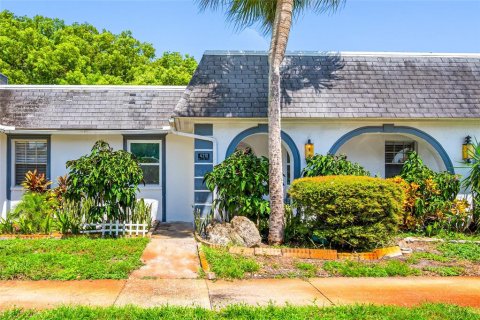Condominio en venta en New Port Richey, Florida, 2 dormitorios, 89.09 m2 № 1874002 - foto 1