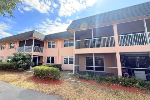 Condo in Deerfield Beach, Florida, 1 bedroom  № 2250832 - photo 2