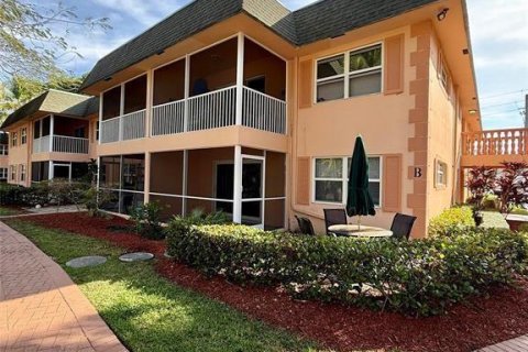 Condo in Deerfield Beach, Florida, 1 bedroom  № 2250832