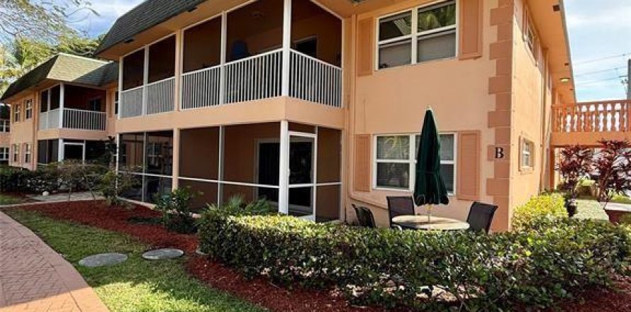 Condo in Deerfield Beach, Florida, 1 bedroom  № 2250832