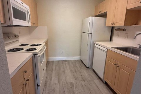 Condo in Deerfield Beach, Florida, 1 bedroom  № 2250832 - photo 3