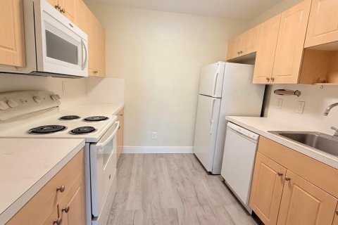 Condo in Deerfield Beach, Florida, 1 bedroom  № 2250832 - photo 4