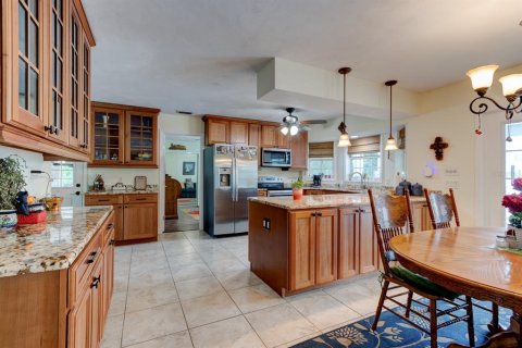 Villa ou maison à vendre à New Smyrna Beach, Floride: 4 chambres, 243.78 m2 № 1785985 - photo 14