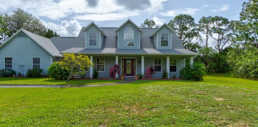 Villa ou maison à New Smyrna Beach, Floride 4 chambres, 243.78 m2 № 1785985