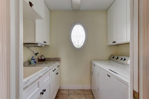 Villa ou maison à vendre à New Smyrna Beach, Floride: 4 chambres, 243.78 m2 № 1785985 - photo 18