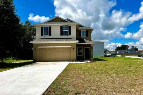 House in Kissimmee, Florida 4 bedrooms, 215.44 sq.m. № 2135858