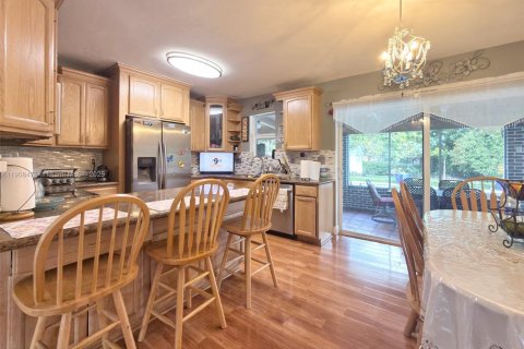 House in Miami, Florida 3 bedrooms, 148.55 sq.m. № 1965497 - photo 16