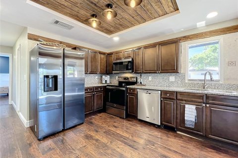 Casa en venta en Sarasota, Florida, 3 dormitorios, 137.96 m2 № 1780913 - foto 18