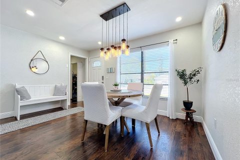 Casa en venta en Sarasota, Florida, 3 dormitorios, 137.96 m2 № 1780913 - foto 6