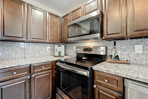 Casa en venta en Sarasota, Florida, 3 dormitorios, 137.96 m2 № 1780913 - foto 16