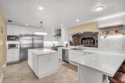 Купить виллу или дом в Майами, Флорида 4 спальни, 291.25м2, № 1986424 - фото 11