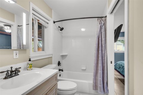 Купить виллу или дом в Майами, Флорида 4 спальни, 291.25м2, № 1986424 - фото 25