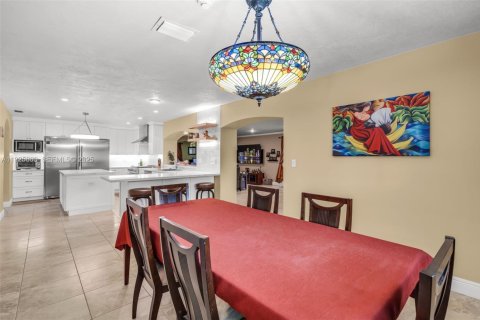 Купить виллу или дом в Майами, Флорида 4 спальни, 291.25м2, № 1986424 - фото 18