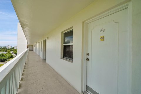 Copropriété à vendre à Fort Lauderdale, Floride: 1 chambre, 65.96 m2 № 2261880 - photo 2