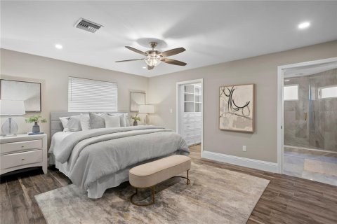 House in Saint Petersburg, Florida 4 bedrooms, 242.29 sq.m. № 2201605 - photo 24