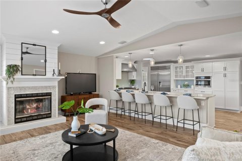 House in Saint Petersburg, Florida 4 bedrooms, 242.29 sq.m. № 2201605 - photo 13
