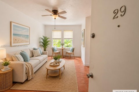 Condo à Miami Beach, Floride, 1 chambre  № 2353576