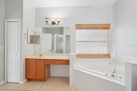 Casa en venta en Leesburg, Florida, 3 dormitorios, 179.77 m2 № 1835292 - foto 6
