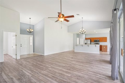 Casa en venta en Leesburg, Florida, 3 dormitorios, 179.77 m2 № 1835292 - foto 19