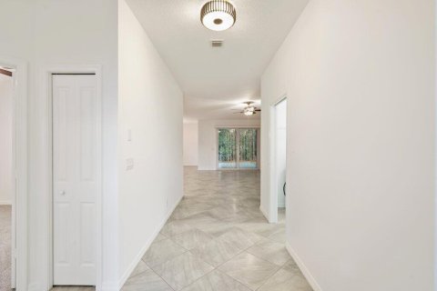 Купить виллу или дом в Виро-Бич, Флорида 4 комнаты, 160.91м2, № 2085890 - фото 8