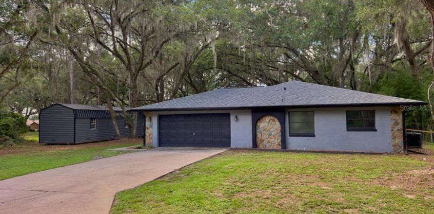House in Dunnellon, Florida 4 bedrooms, 176.51 sq.m. № 2224610