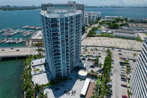Купить кондоминиум в Норт-Бей-Виллидж, Флорида 2 спальни, 113.43м2, № 2015875 - фото 2