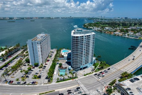 Купить кондоминиум в Норт-Бей-Виллидж, Флорида 2 спальни, 113.43м2, № 2015875 - фото 6