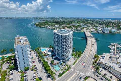 Купить кондоминиум в Норт-Бей-Виллидж, Флорида 2 спальни, 113.43м2, № 2015875 - фото 4