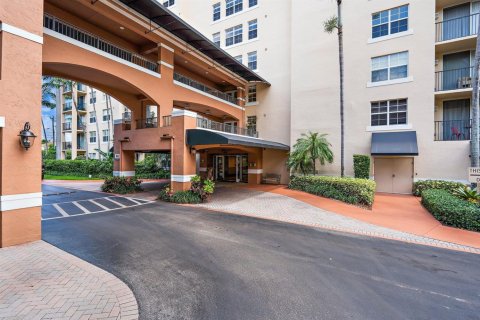 Condo in West Palm Beach, Florida, 3 bedrooms № 2263550 - photo 25