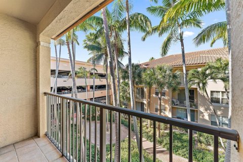 Condo in West Palm Beach, Florida, 3 bedrooms № 2263550 - photo 20