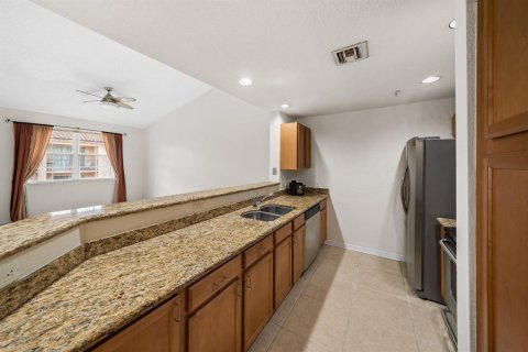 Condo in West Palm Beach, Florida, 3 bedrooms № 2263550 - photo 5