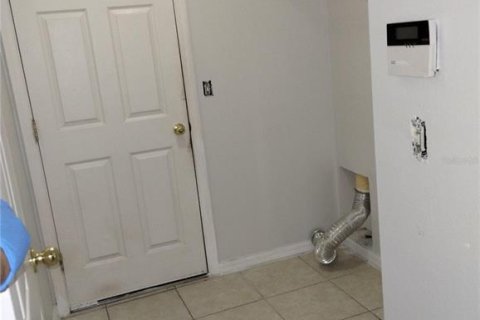 Casa en alquiler en Kissimmee, Florida, 4 dormitorios, 169.55 m2 № 1857656 - foto 8