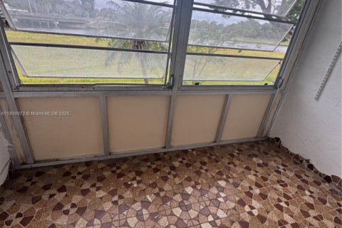 Condominio en alquiler en Miami Gardens, Florida, 2 dormitorios, 94.02 m2 № 1969193 - foto 7