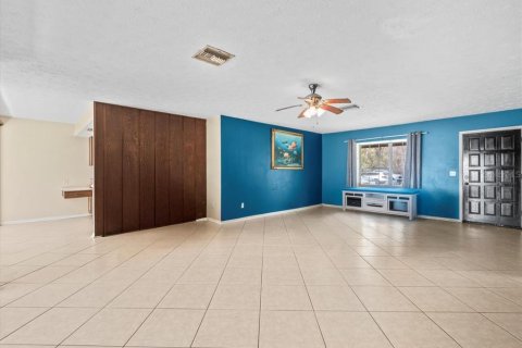 House in Odessa, Florida 3 bedrooms, 111.02 sq.m. № 1531526 - photo 24
