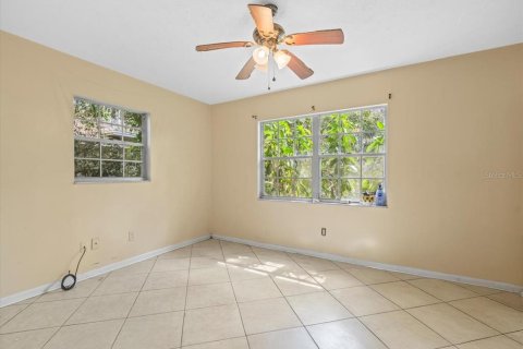 House in Odessa, Florida 3 bedrooms, 111.02 sq.m. № 1531526 - photo 19