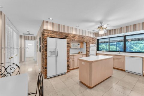 Casa en venta en Pinecrest, Florida, 5 dormitorios, 285.4 m2 № 1745819 - foto 9