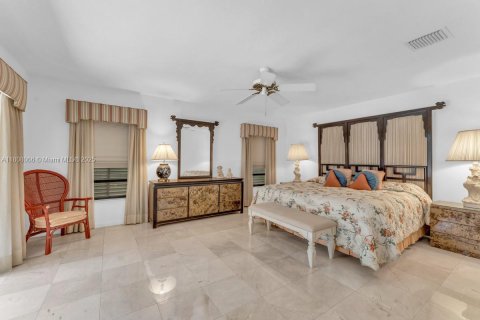 Casa en venta en Pinecrest, Florida, 5 dormitorios, 285.4 m2 № 1745819 - foto 15