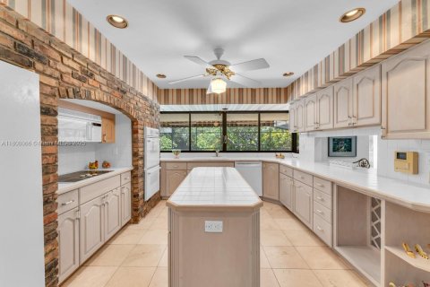 Casa en venta en Pinecrest, Florida, 5 dormitorios, 285.4 m2 № 1745819 - foto 10