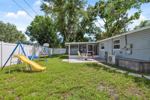 House in Pinellas Park, Florida 3 bedrooms, 115.38 sq.m. № 1788272 - photo 27