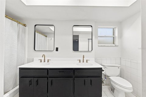 Villa ou maison à vendre à Wesley Chapel, Floride: 4 chambres, 167.6 m2 № 2324238 - photo 8