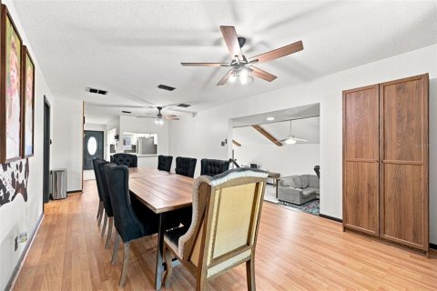 Villa ou maison à vendre à Wesley Chapel, Floride: 4 chambres, 167.6 m2 № 2324238 - photo 6