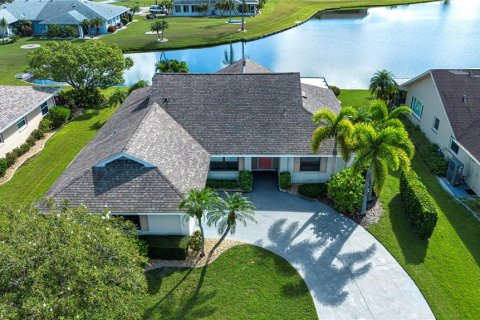 Casa en venta en Sun City Center, Florida, 2 dormitorios, 216 m2 № 1916948 - foto 1