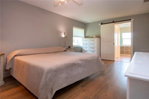 Casa en venta en Sun City Center, Florida, 2 dormitorios, 216 m2 № 1916948 - foto 30