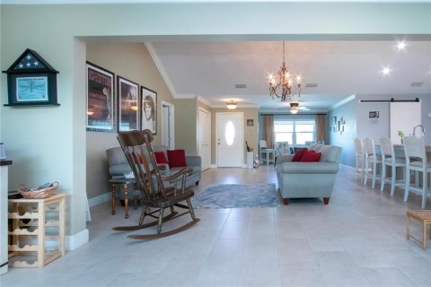 Casa en venta en Sun City Center, Florida, 2 dormitorios, 216 m2 № 1916948 - foto 9