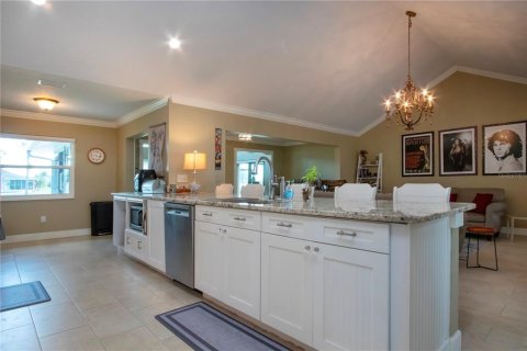 Casa en venta en Sun City Center, Florida, 2 dormitorios, 216 m2 № 1916948 - foto 19