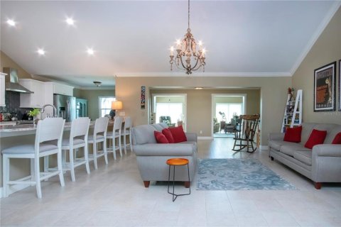 Casa en venta en Sun City Center, Florida, 2 dormitorios, 216 m2 № 1916948 - foto 6